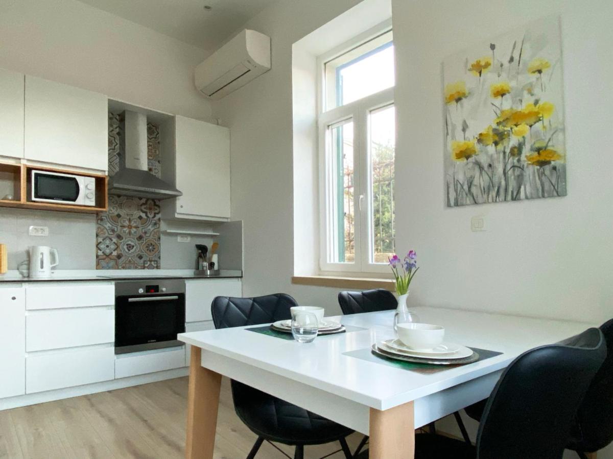 Studio Apt Orchard On Rokova St - 5 Min Walk To The Old Town Of Split Exterior photo